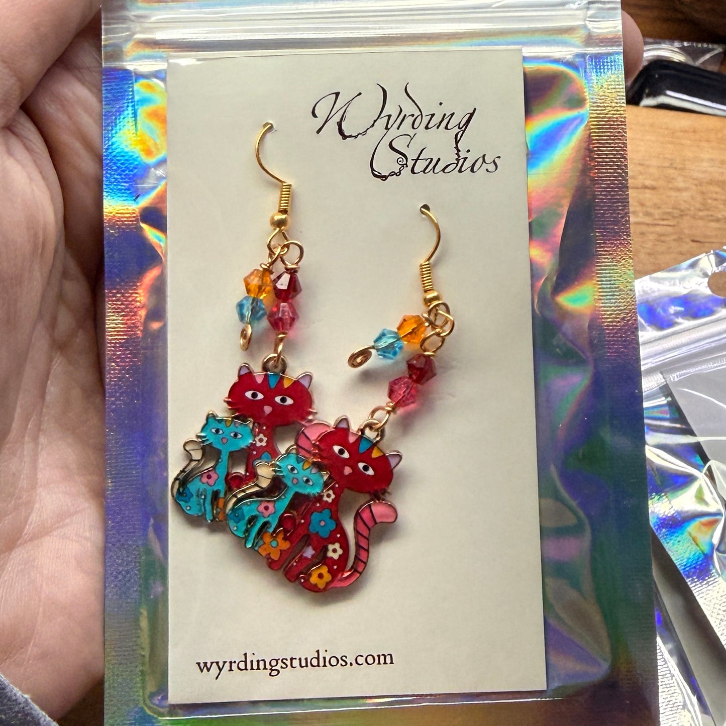 Magpie Rummage Sale - kitty earrings (red)