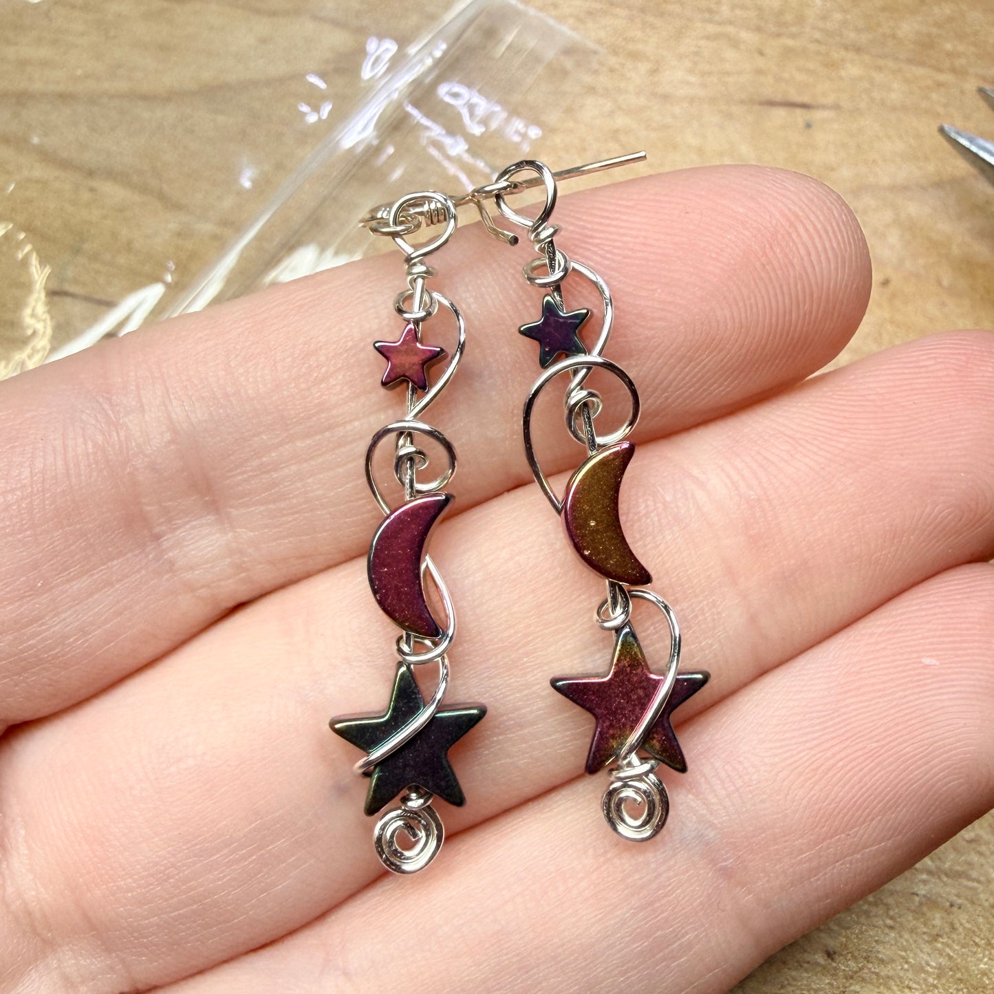 Magpie Rummage Sale - hematite star earrings