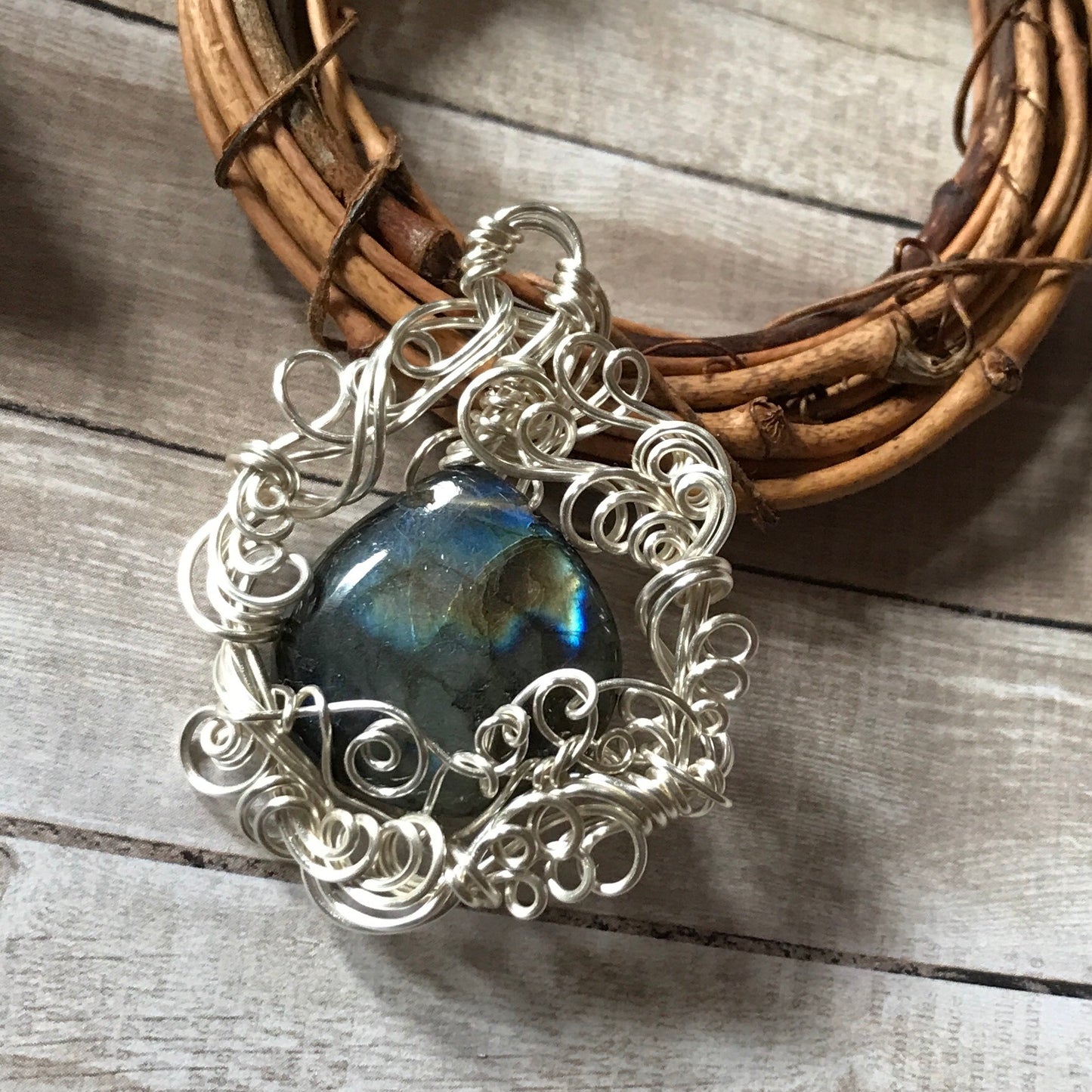 Pay-It-Forward Labradorite Pendant #2