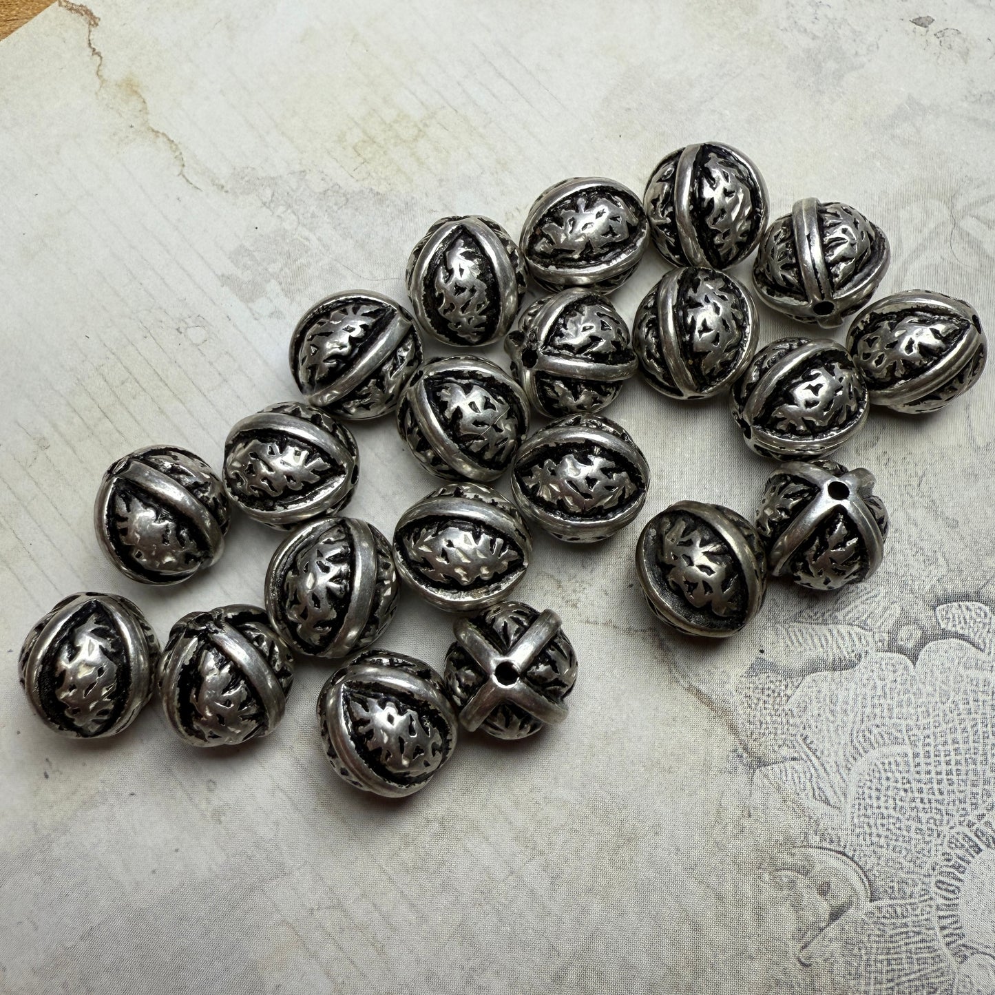 Vintage Metallic Silver Textured Round Beads
