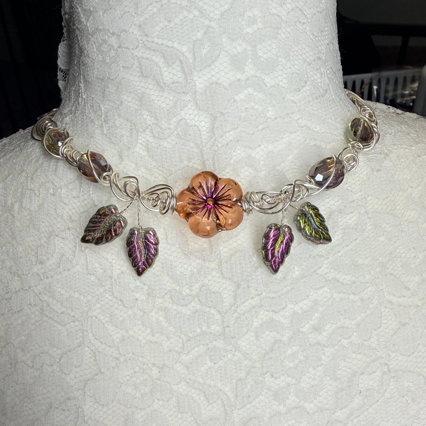 under summer skies: shimmery flower and leaf necklace
