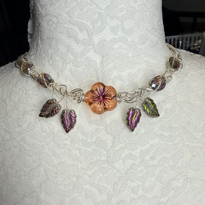 under summer skies: shimmery flower and leaf necklace