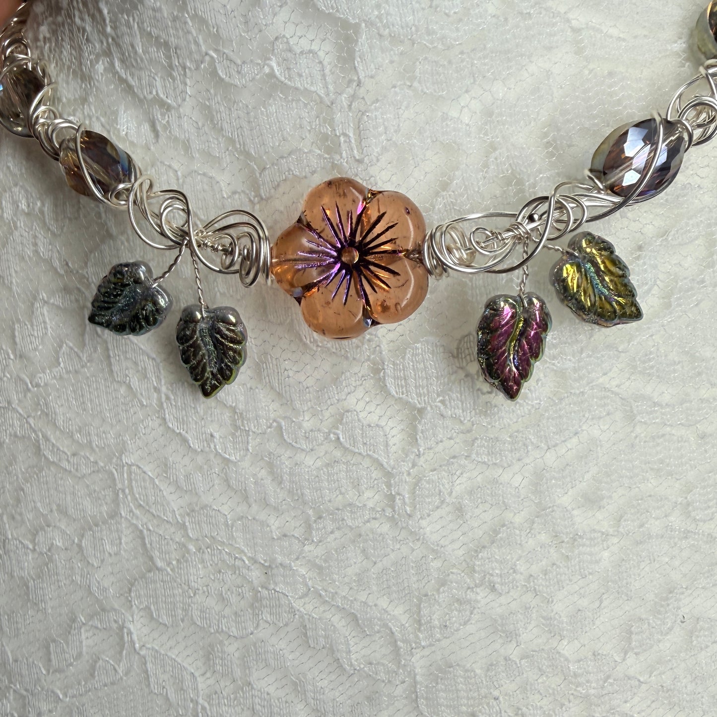under summer skies: shimmery flower and leaf necklace