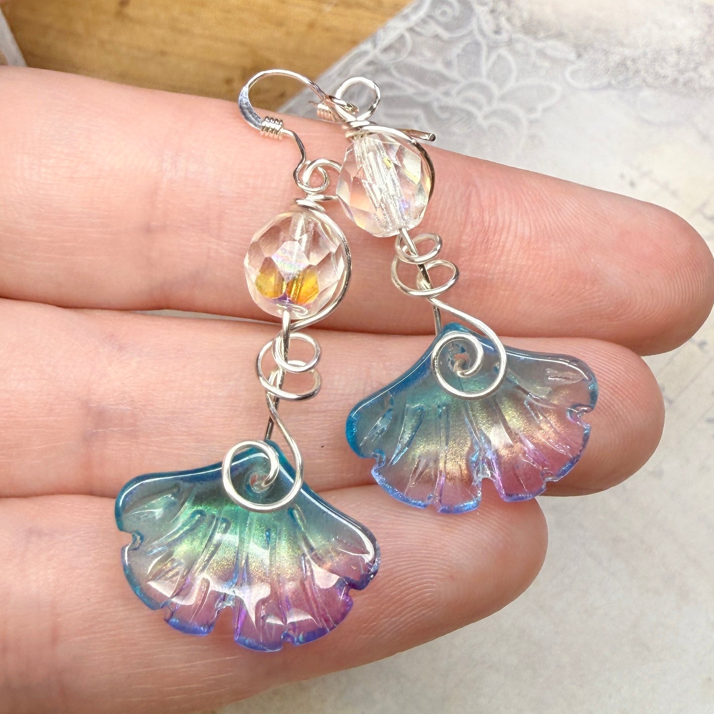 under summer skies: ginkgo earrings