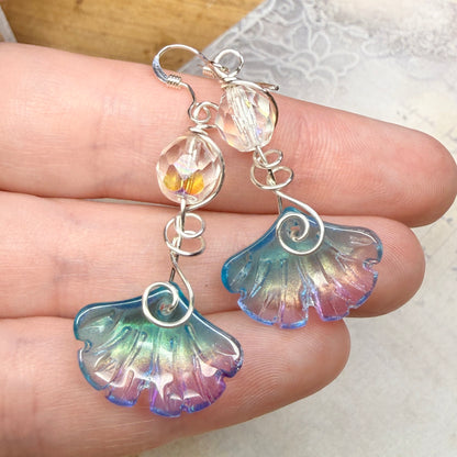 under summer skies: ginkgo earrings