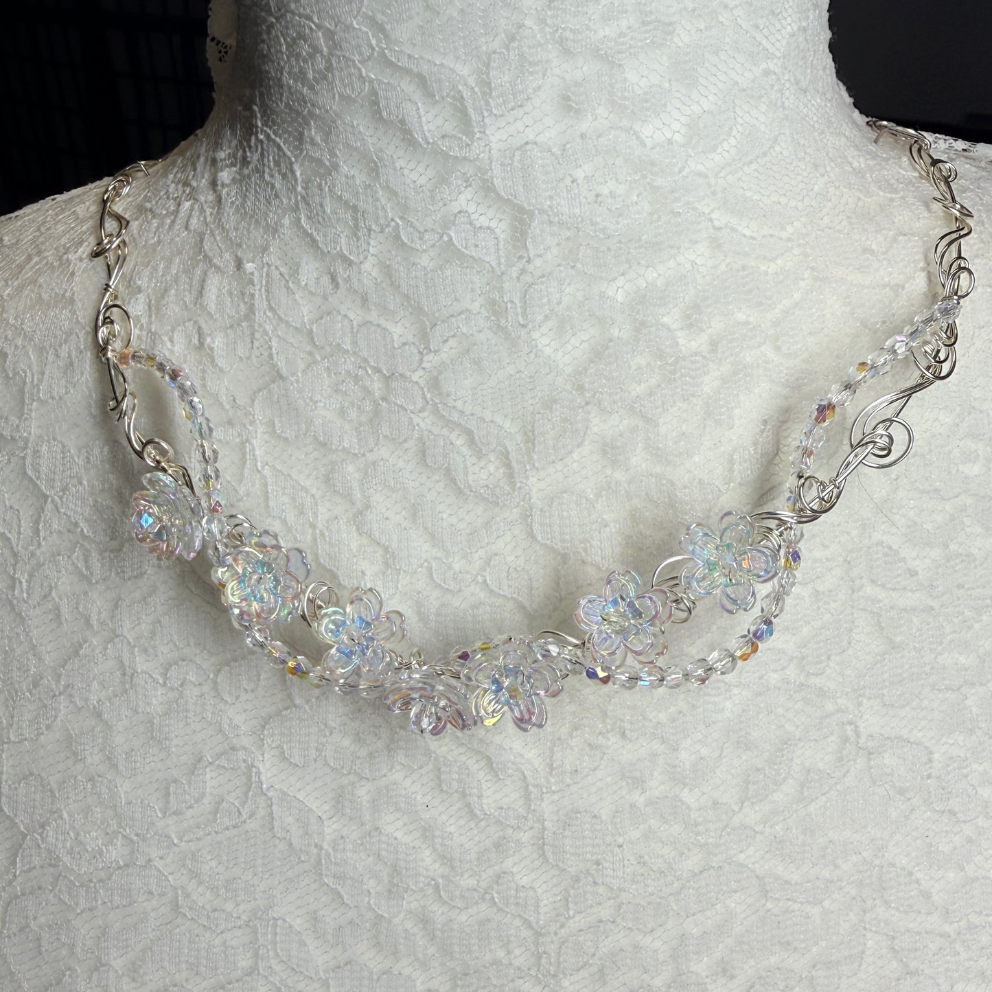 under summer skies: clear floral necklace
