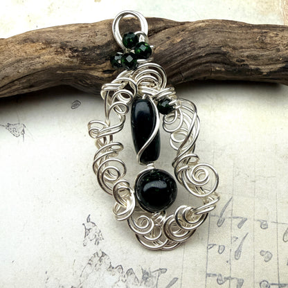 Green goldstone pendant