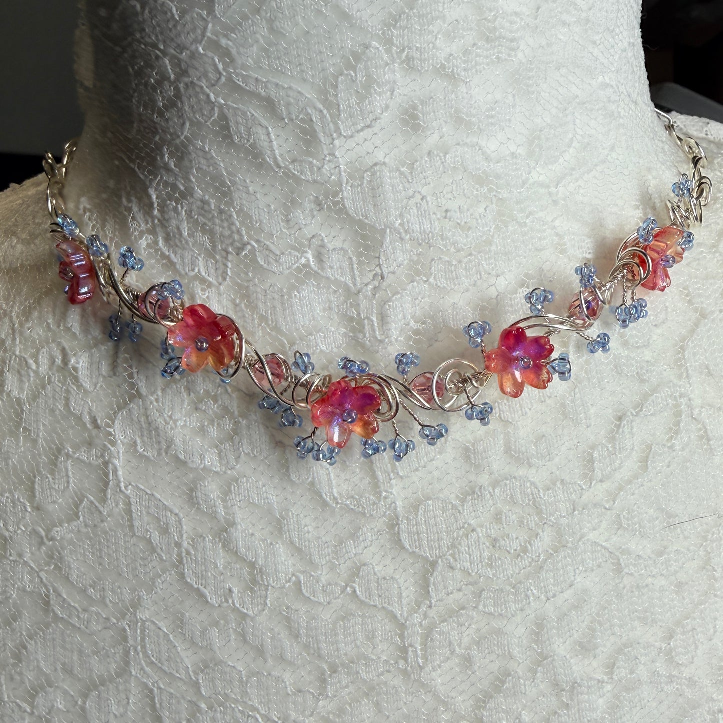 under summer skies: red floral necklace