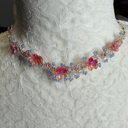 under summer skies: red floral necklace