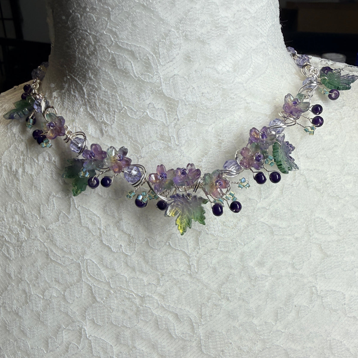 on autumn winds: green & purple necklace