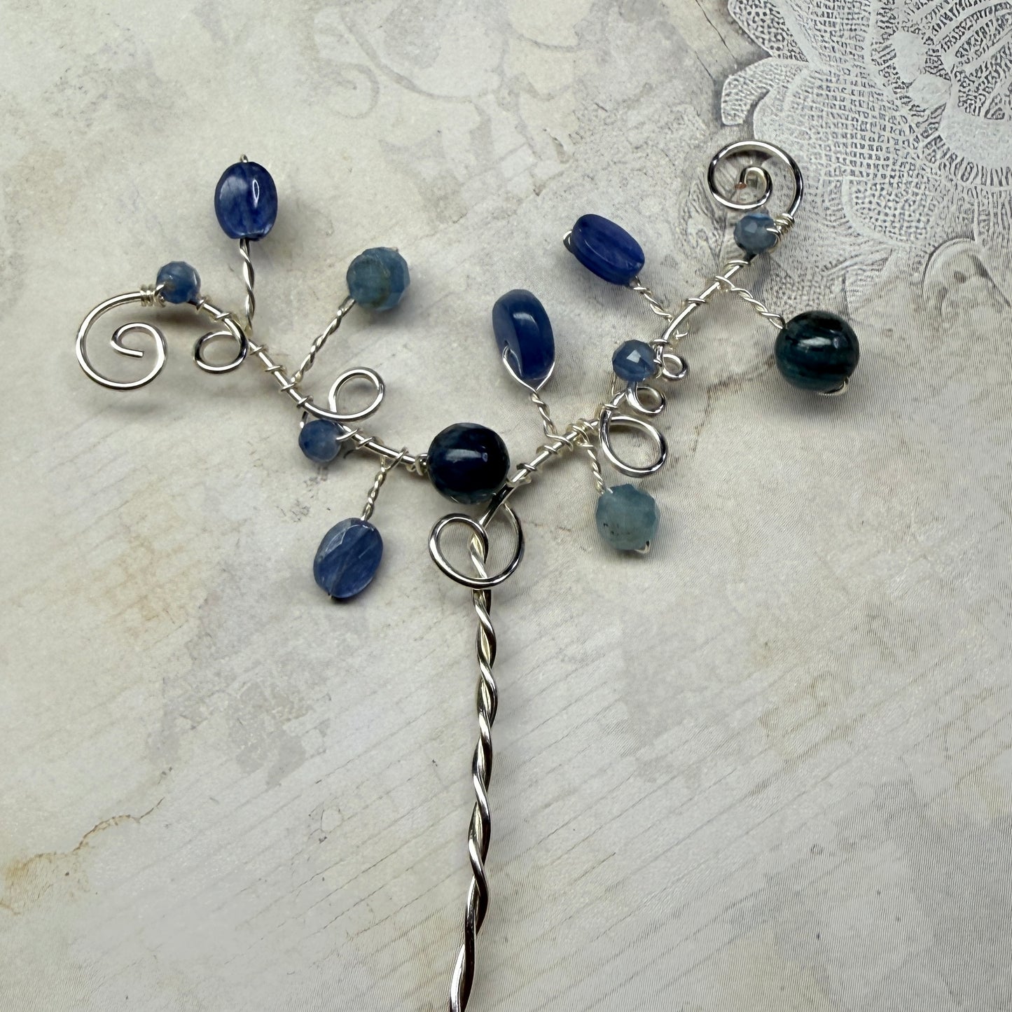 Hair ornament - blue