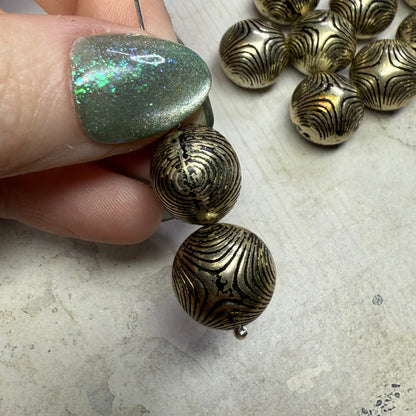 Vintage Metallic Light Gold Textured Round Beads