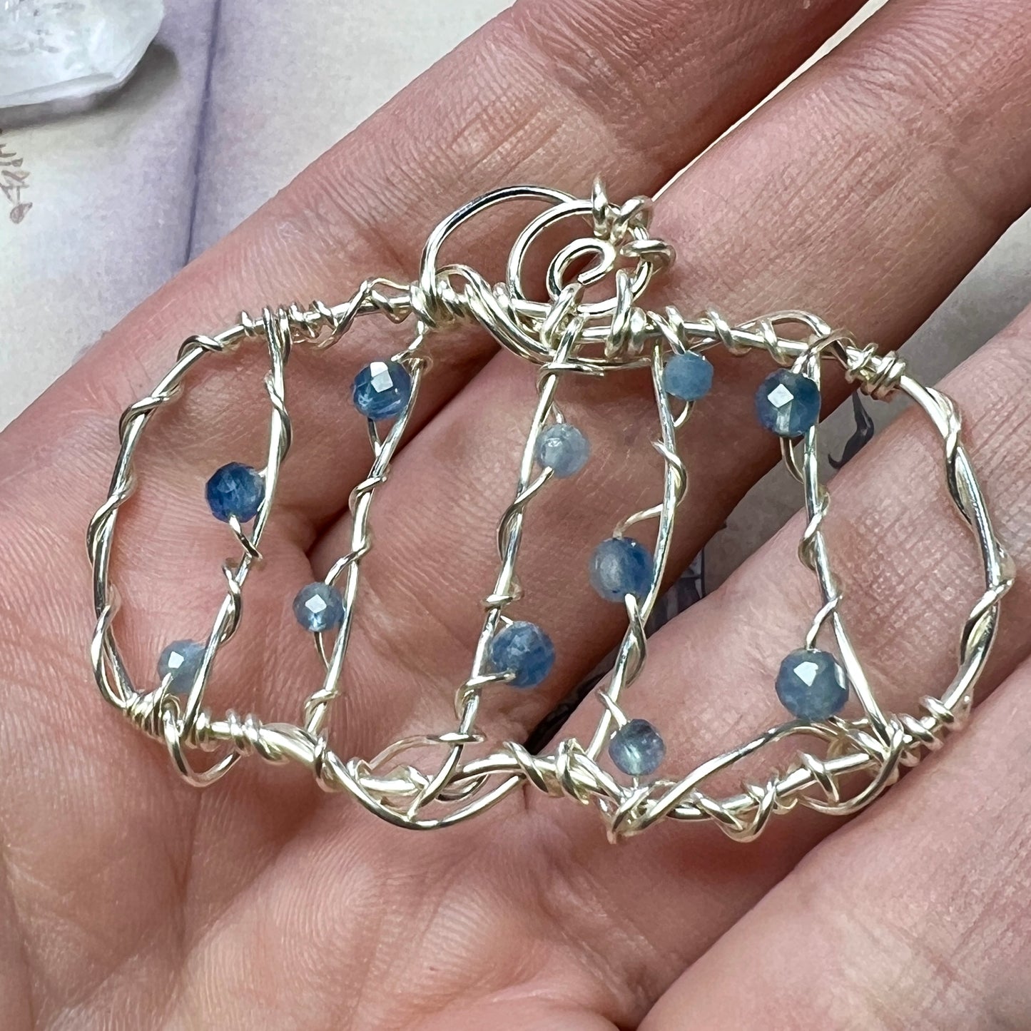 Pumpkin Pendant - kyanite