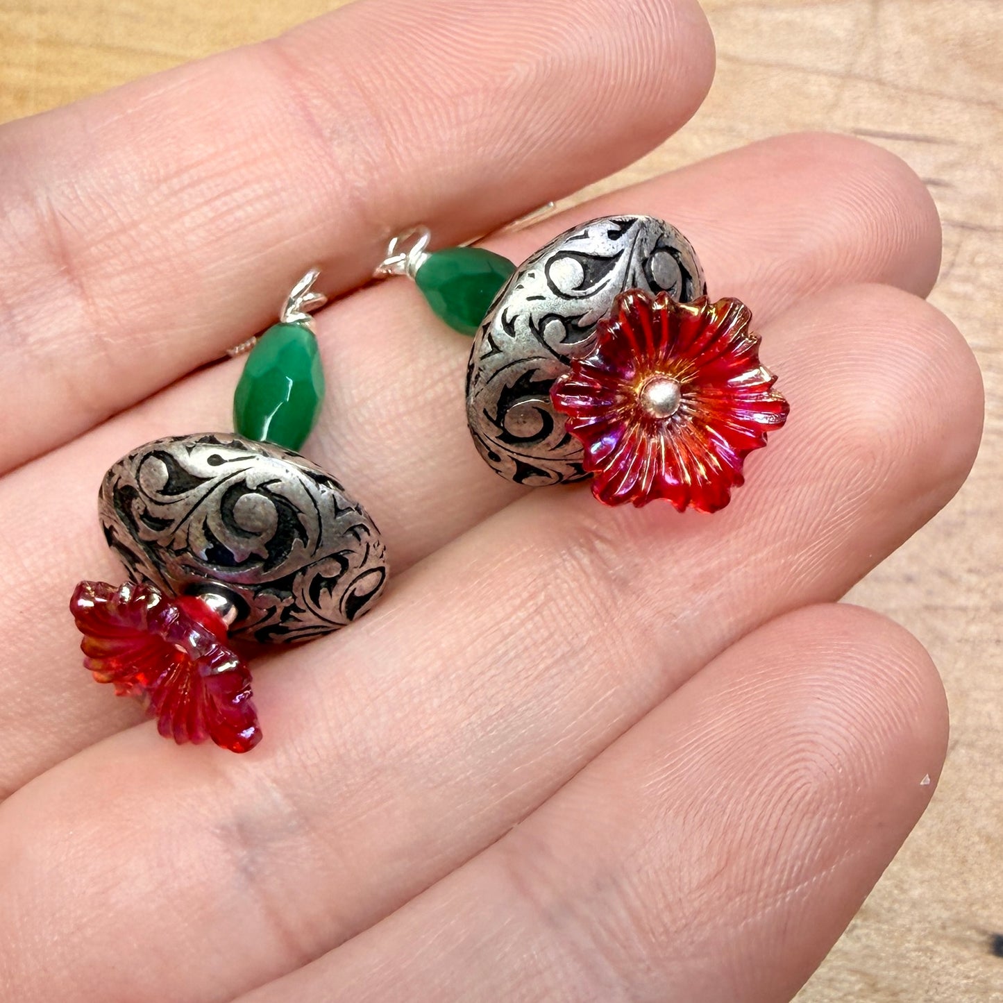 “okay, who invited the little green men for Christmas?”