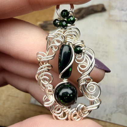 Green goldstone pendant