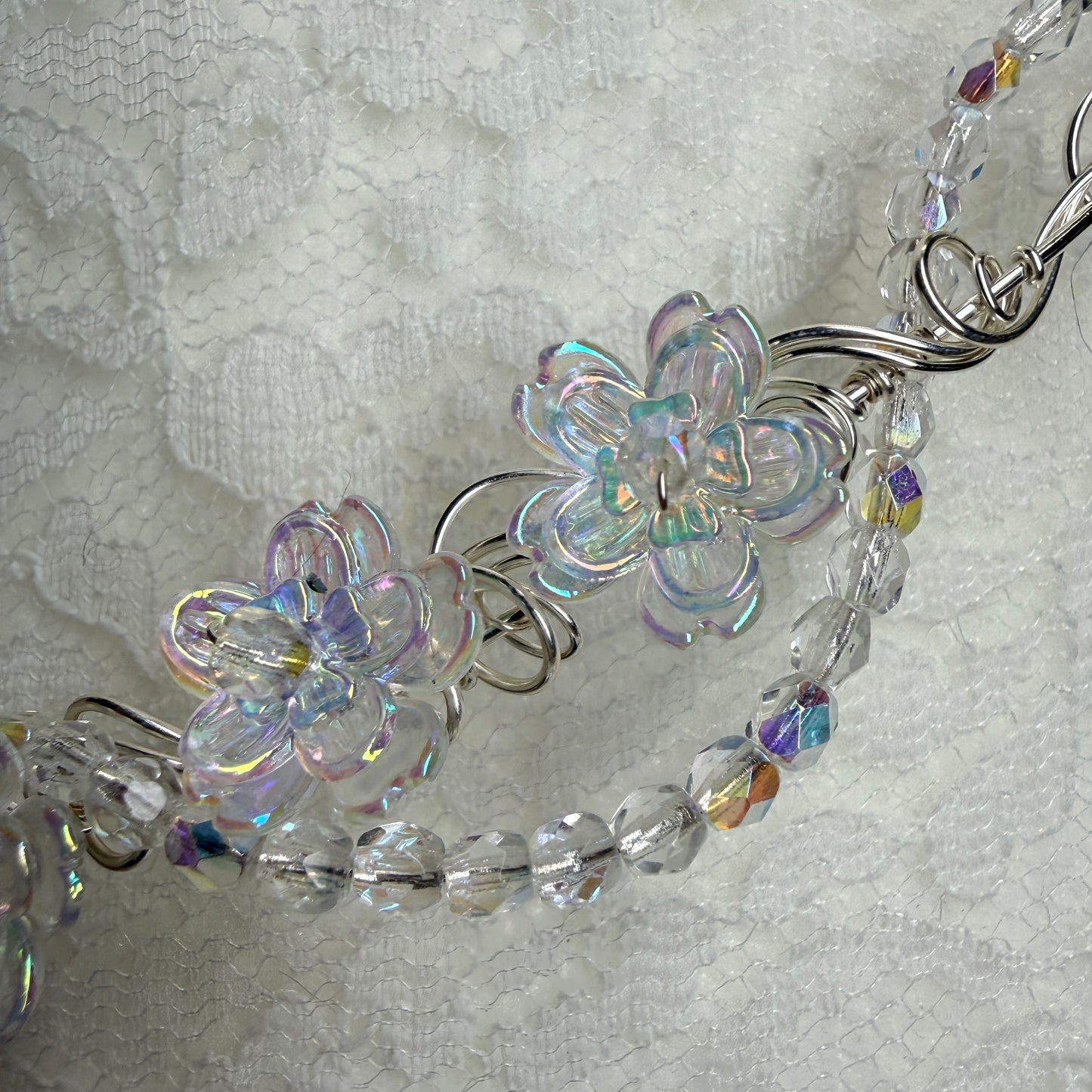 under summer skies: clear floral necklace