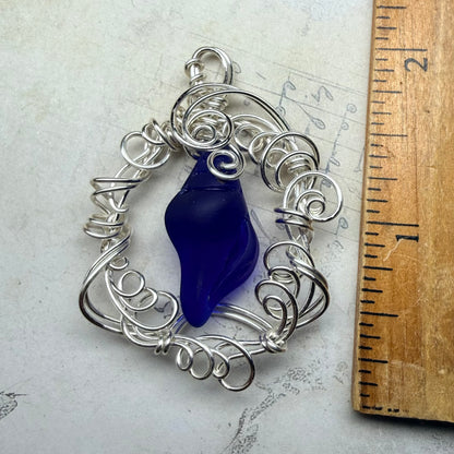 Mermaid Summer - blue glass shell pendant