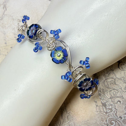 under summer skies: blue floral bracelet