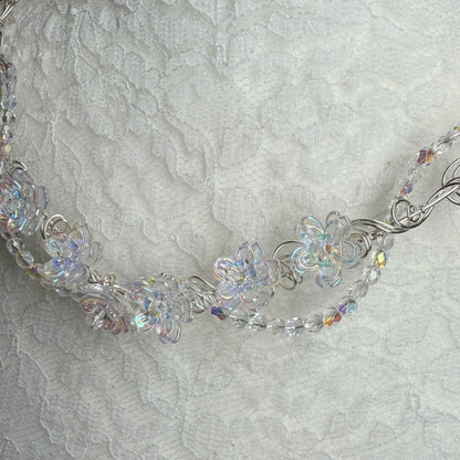 under summer skies: clear floral necklace