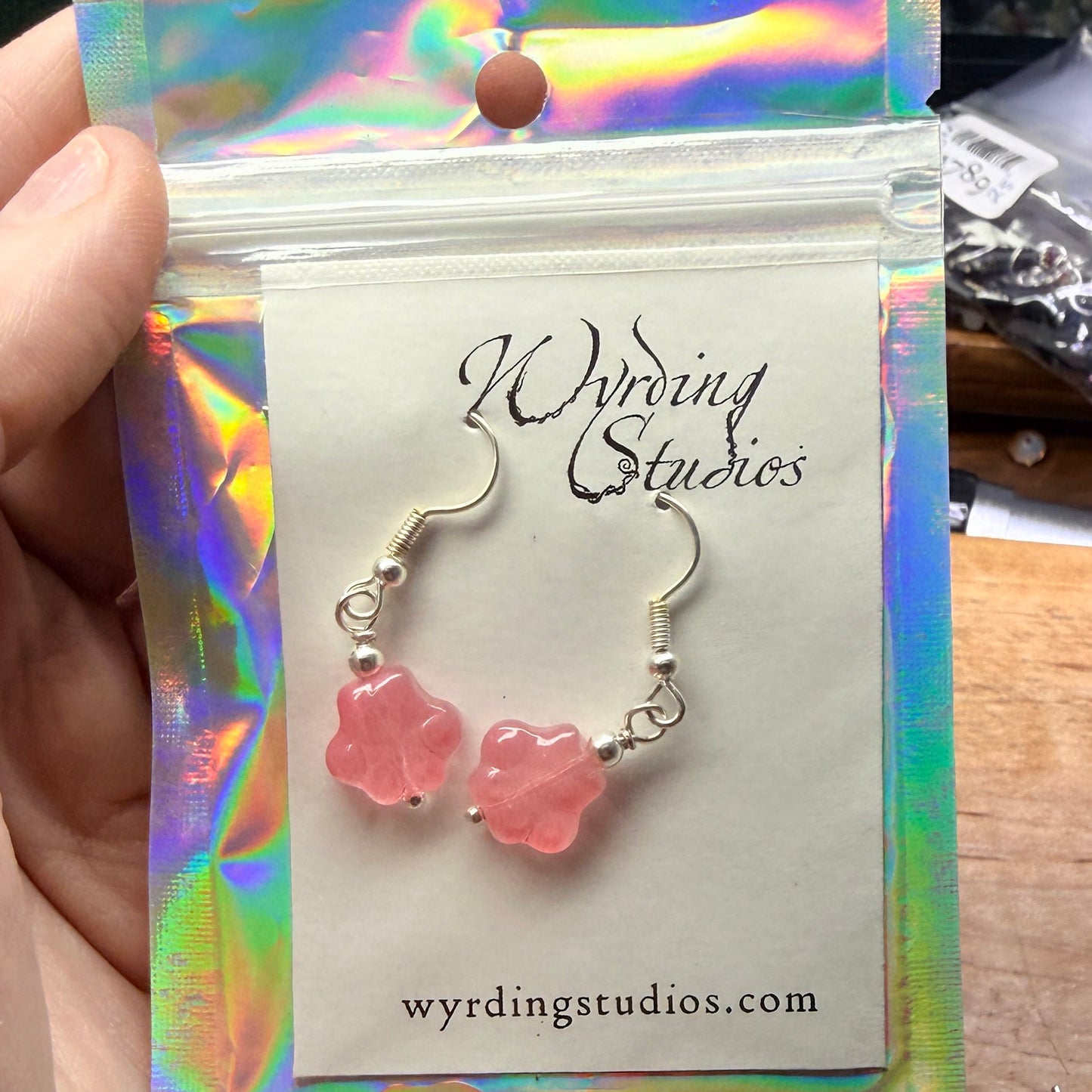 Magpie Rummage Sale - pawprint earrings (pink)