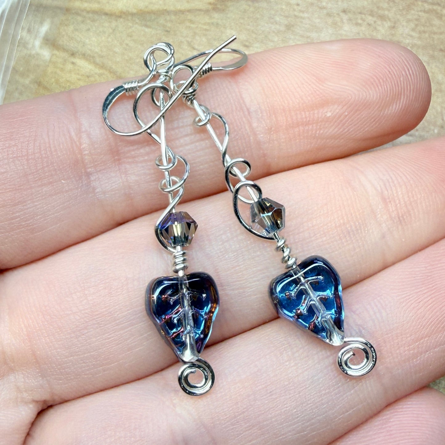 Magpie Rummage Sale - leaf earrings