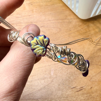 Magpie Rummage Sale - purple leaf bracelet