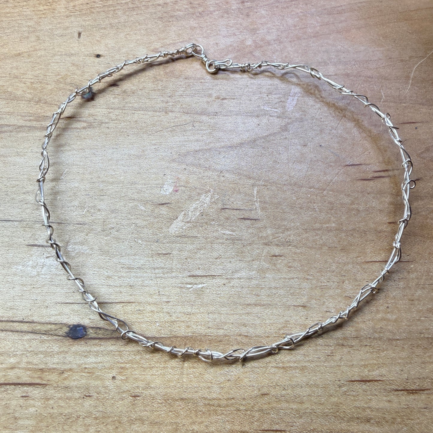 Magpie Rummage Sale - 14” bright silver neckvine