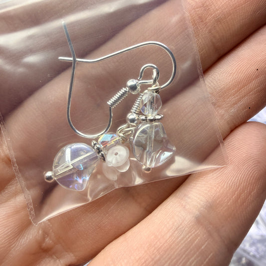 Magpie Rummage Sale - clear shimmery glass