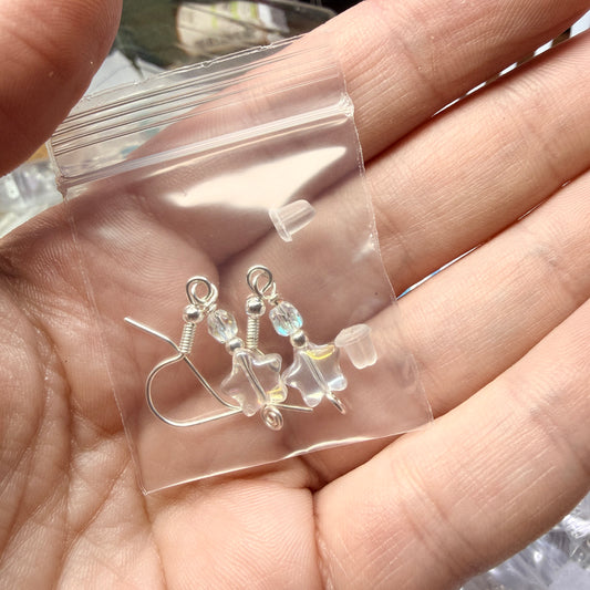 Magpie Rummage Sale - clear star earrings