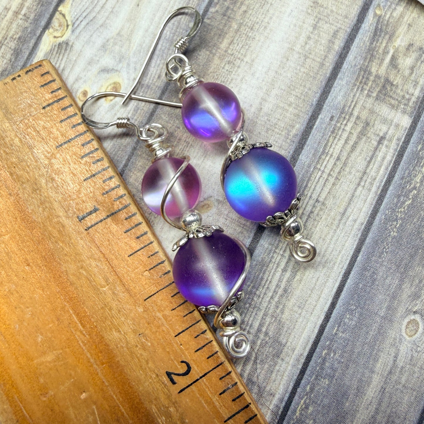 Mermaid Summer - purple & lavender glow earrings
