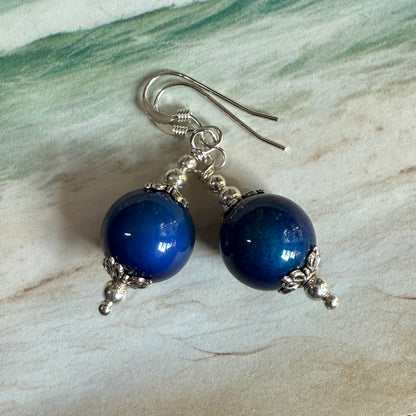 on the turning tide - thermal color-shift earrings