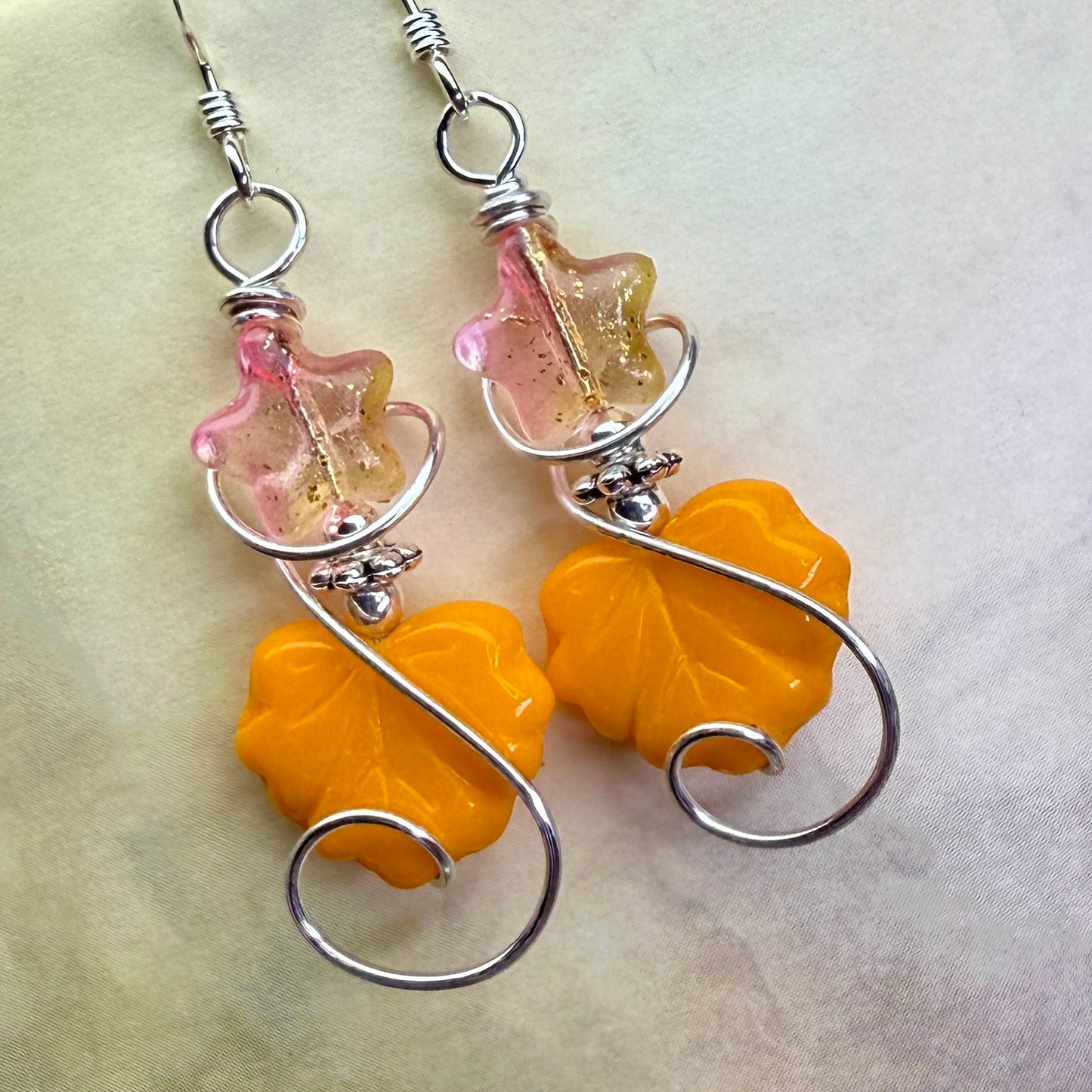 in the waiting woods - leaf & star earrings