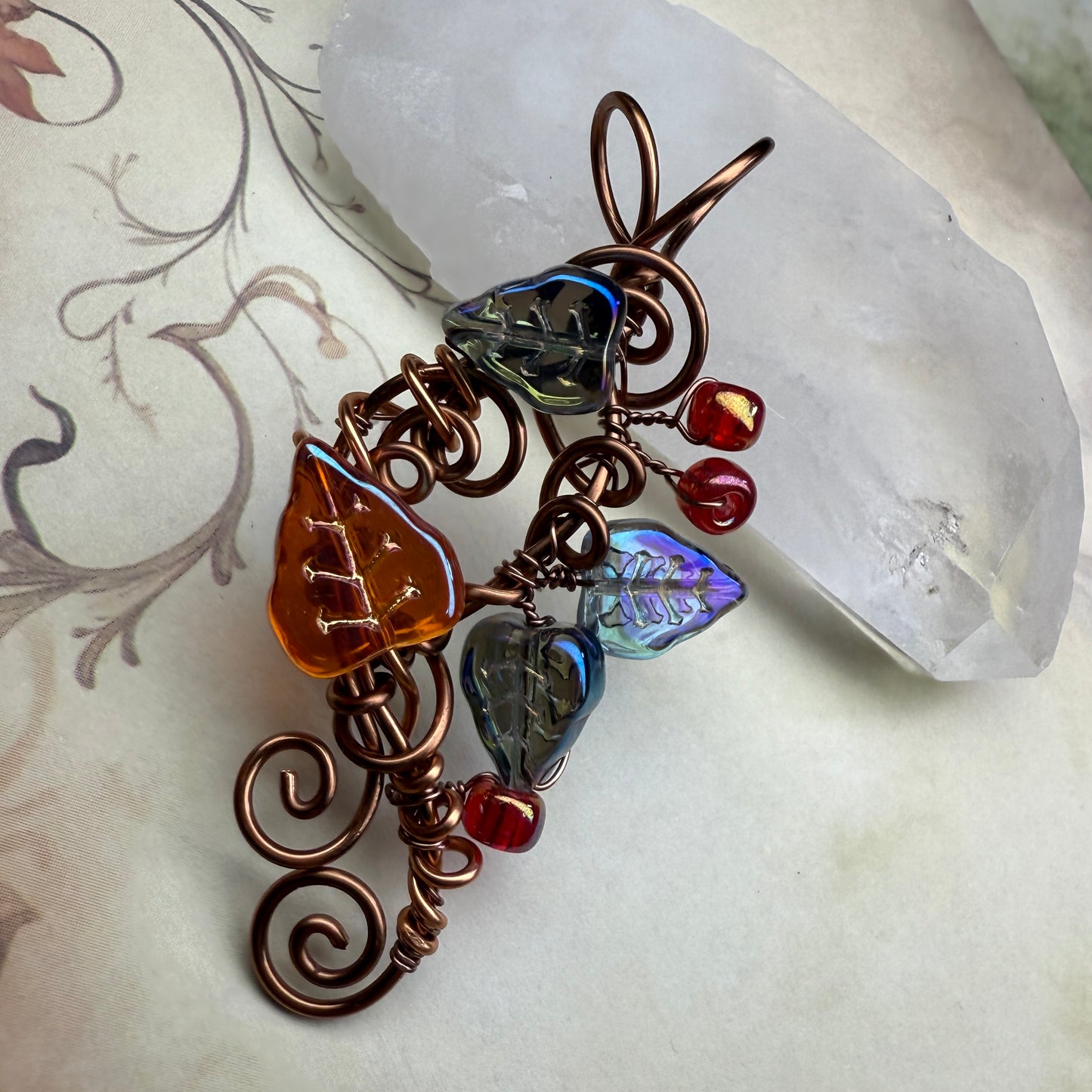 in the waiting woods - leaf & vine pendant