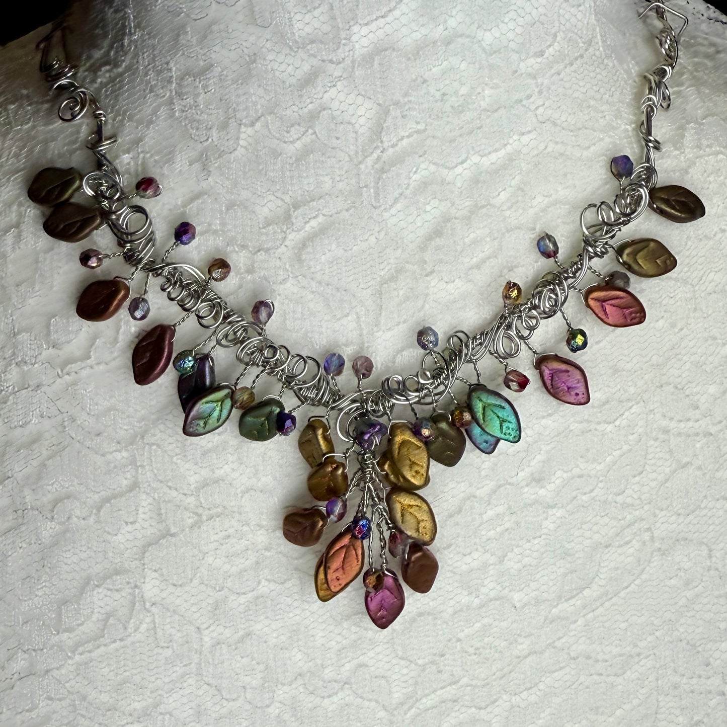 in the waiting woods - tricksy leaves necklace